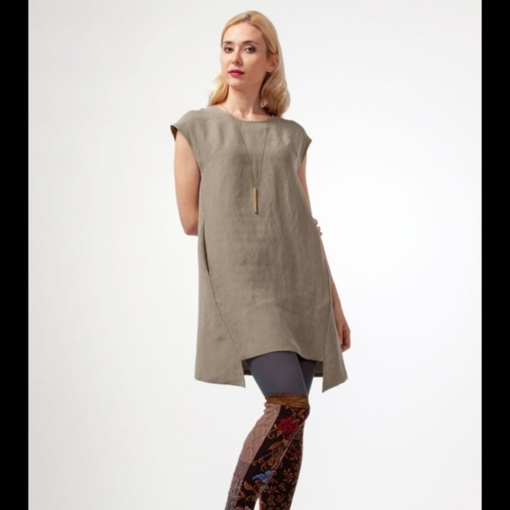 Relaxed Linen Look Tunic Top in Olive